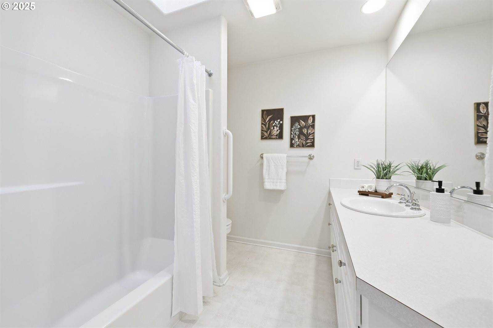 1219 SE Marla Pl, Hillsboro, OR 97123