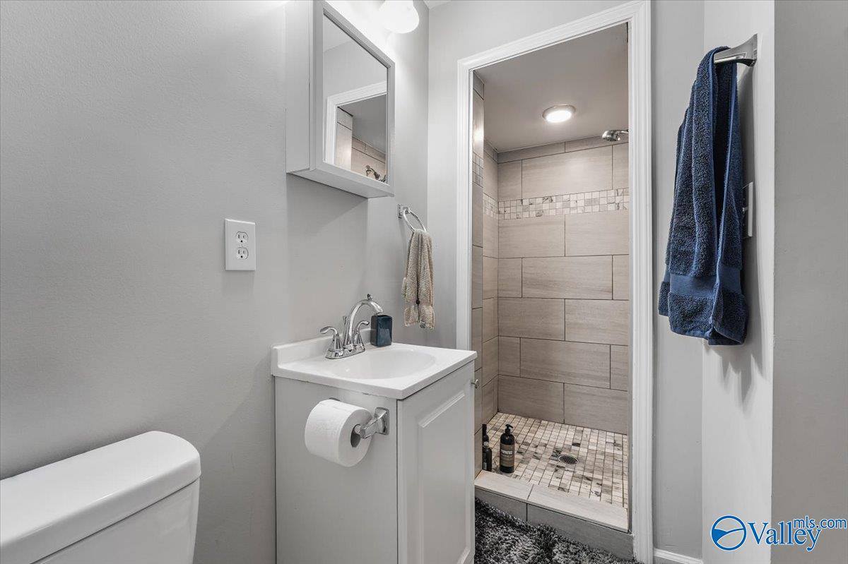 5405 Whitesburg Drive, Huntsville, AL 35802