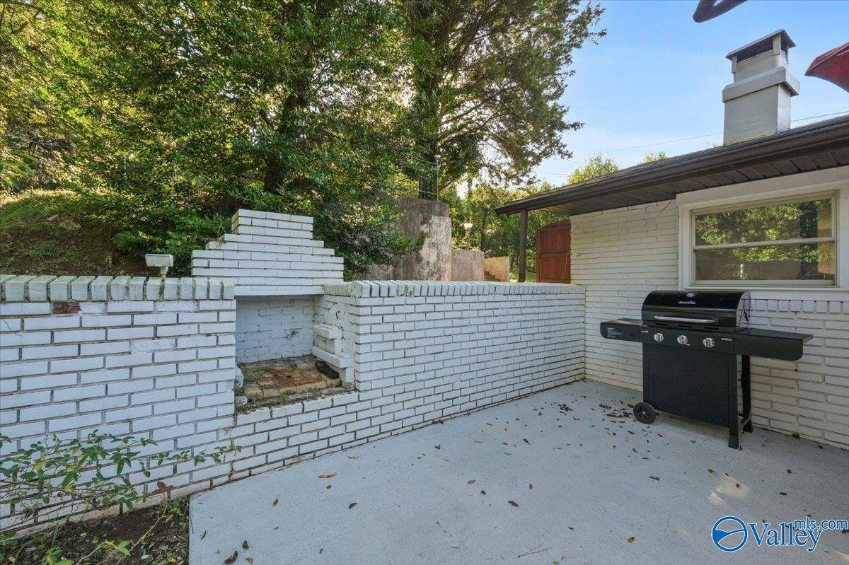 5405 Whitesburg Drive, Huntsville, AL 35802