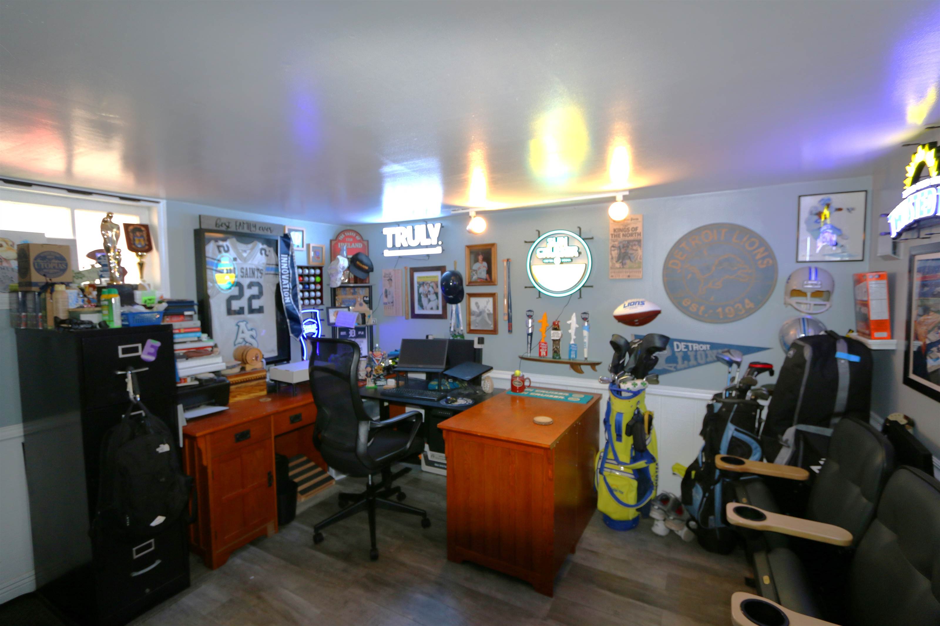 2105 6th St, Bay City, MI 48708