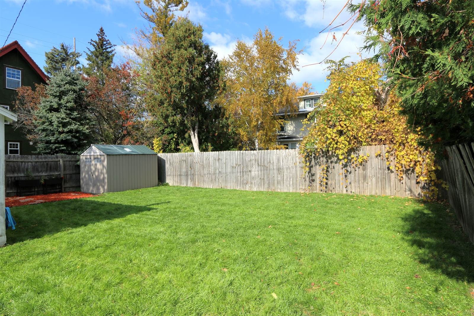 2105 6th St, Bay City, MI 48708