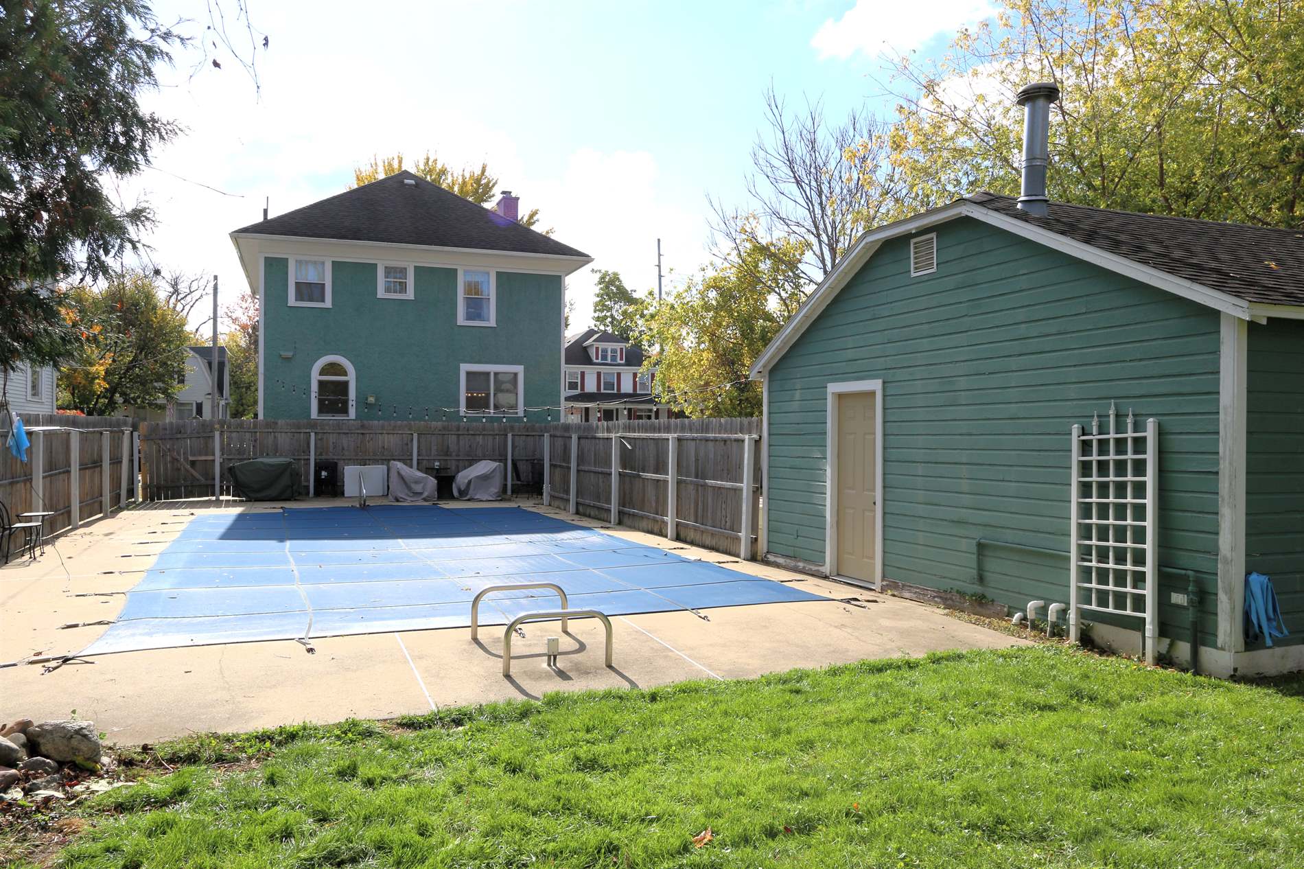 2105 6th St, Bay City, MI 48708