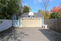 2105 6th St, Bay City, MI 48708