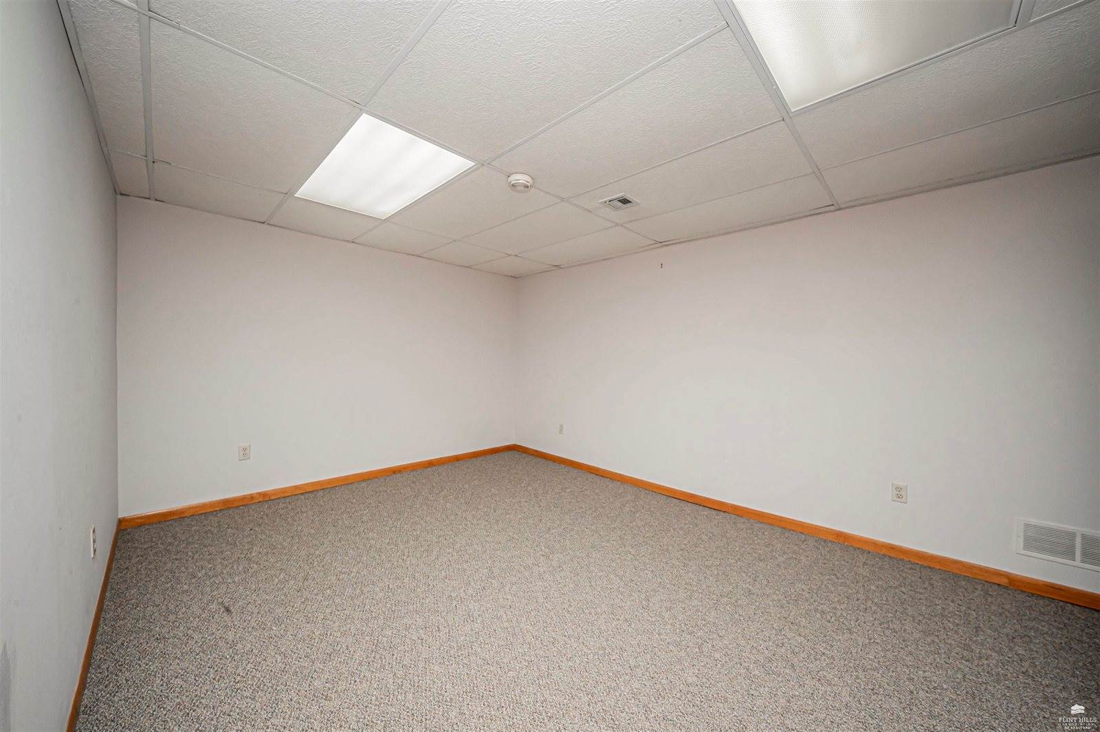 2397 Fair Road, Abilene, KS 67410