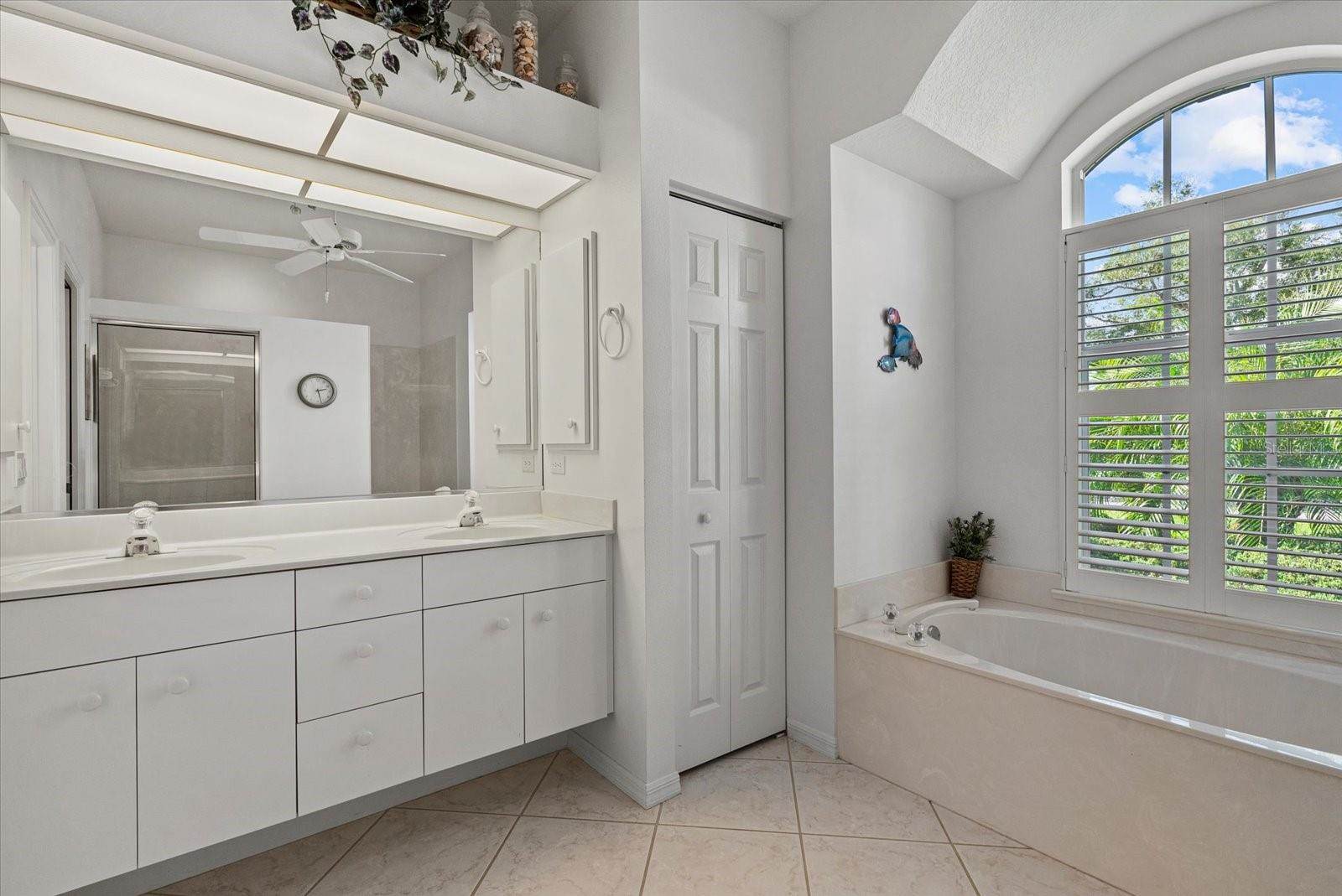 783 Bridle Oaks Drive, Venice, FL 34292