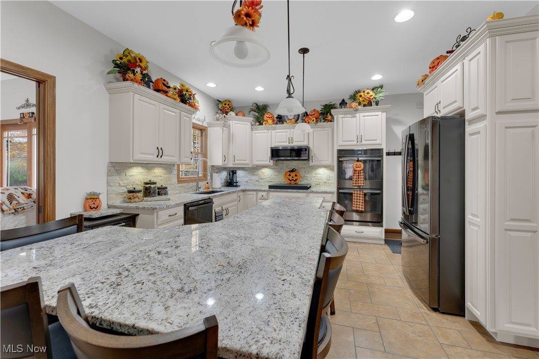 94 Alabaster Avenue, Canfield, OH 44406