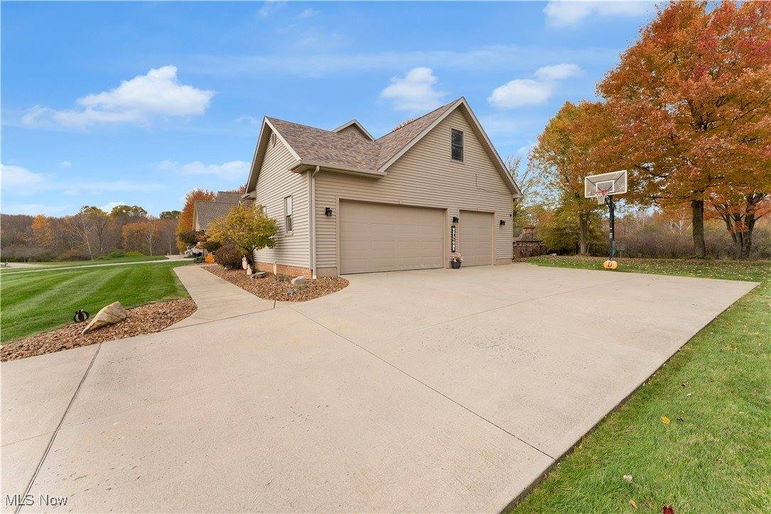 94 Alabaster Avenue, Canfield, OH 44406