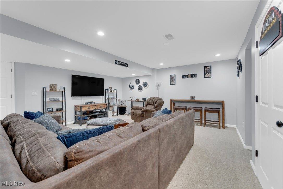 94 Alabaster Avenue, Canfield, OH 44406