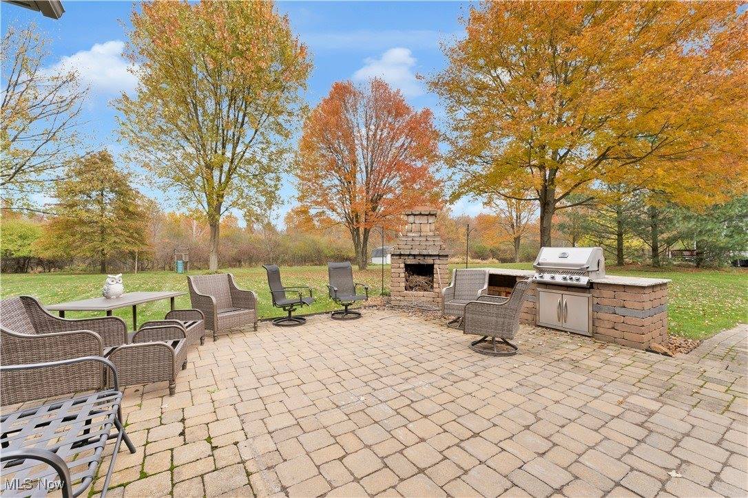 94 Alabaster Avenue, Canfield, OH 44406