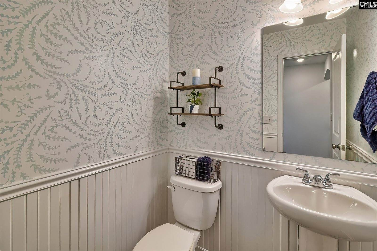 615 N Long Star, Elgin, SC 29045