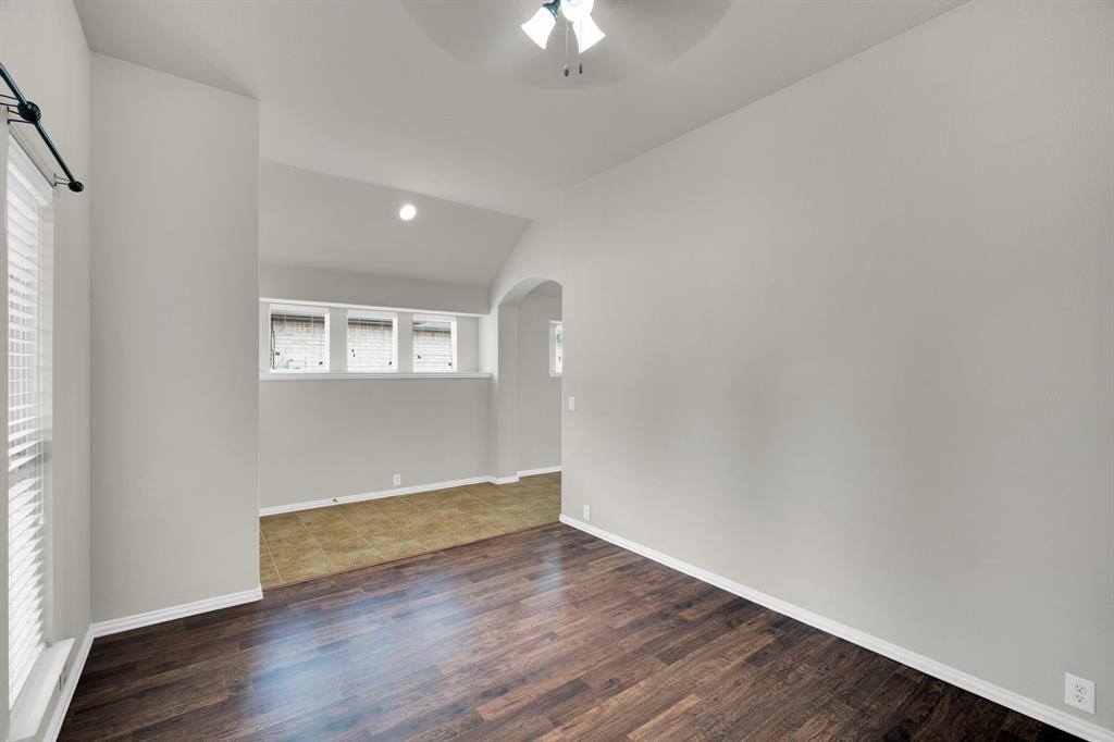 6610 Morning Dew Drive, Midlothian, TX 76065