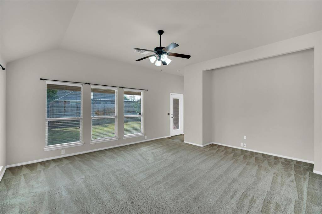 6610 Morning Dew Drive, Midlothian, TX 76065