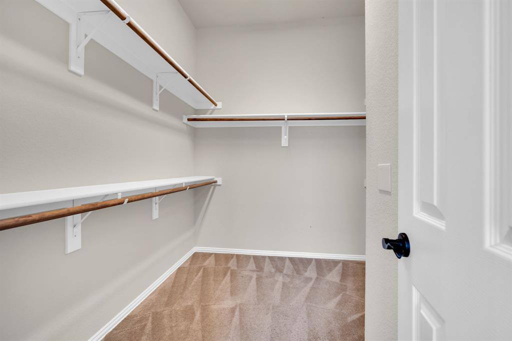 6610 Morning Dew Drive, Midlothian, TX 76065