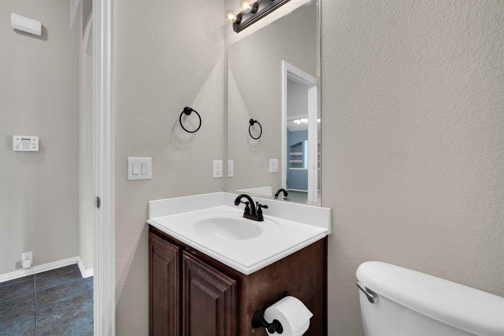 6610 Morning Dew Drive, Midlothian, TX 76065