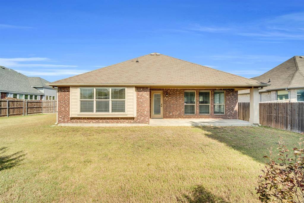 6610 Morning Dew Drive, Midlothian, TX 76065