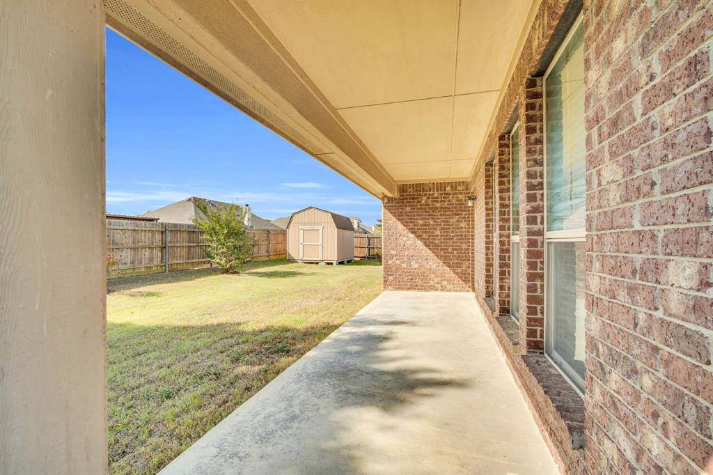 6610 Morning Dew Drive, Midlothian, TX 76065