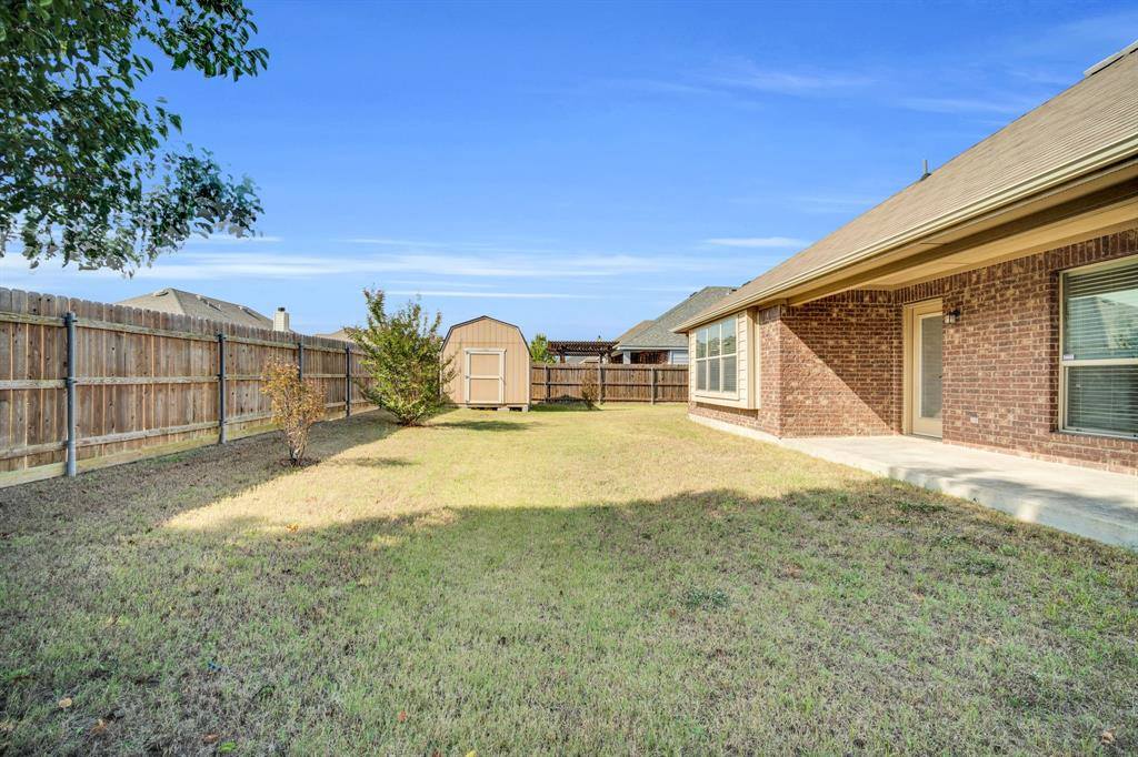 6610 Morning Dew Drive, Midlothian, TX 76065