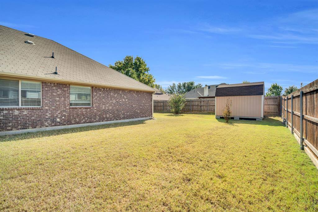 6610 Morning Dew Drive, Midlothian, TX 76065
