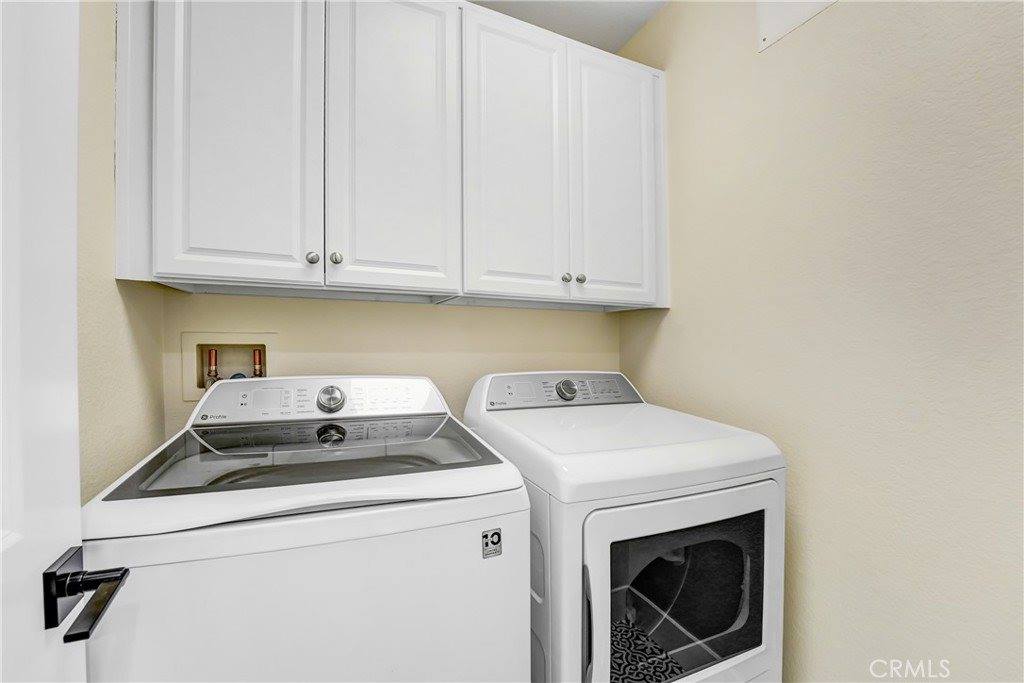 19920 Holly Dr, Saugus, CA 91350