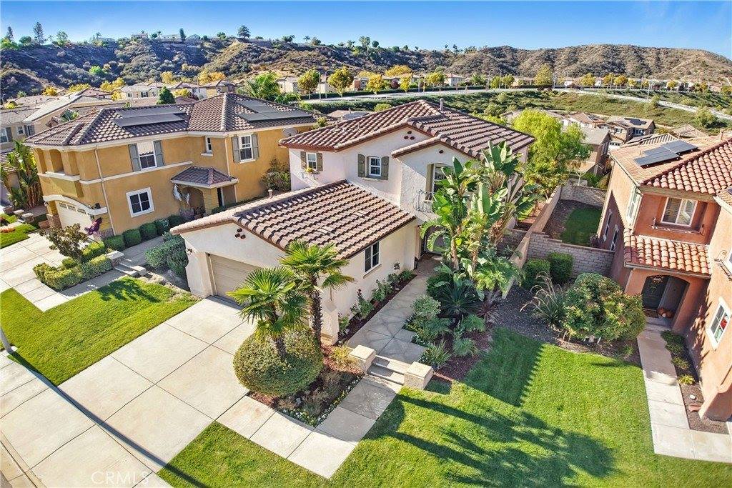 19920 Holly Dr, Saugus, CA 91350