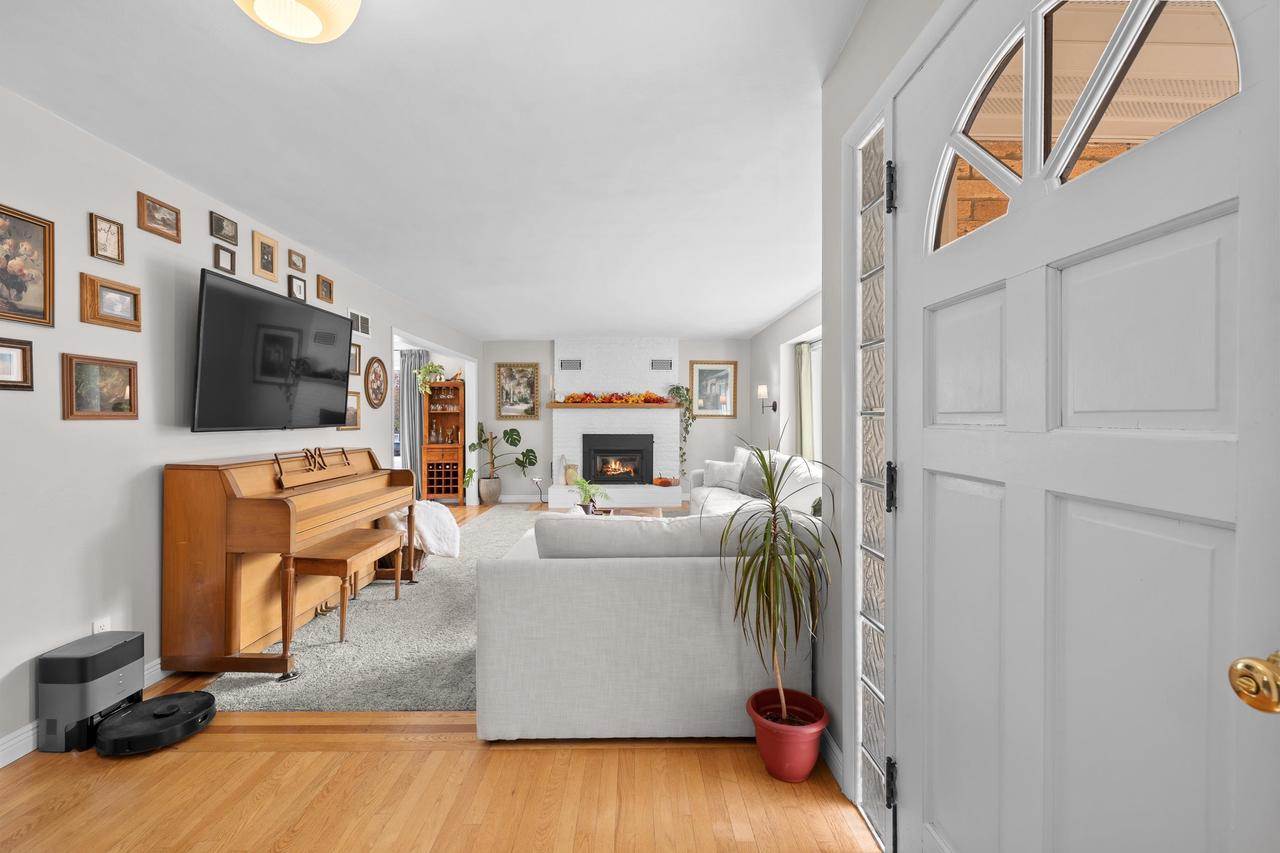 216 Yawkey Avenue, Rothschild, WI 54474