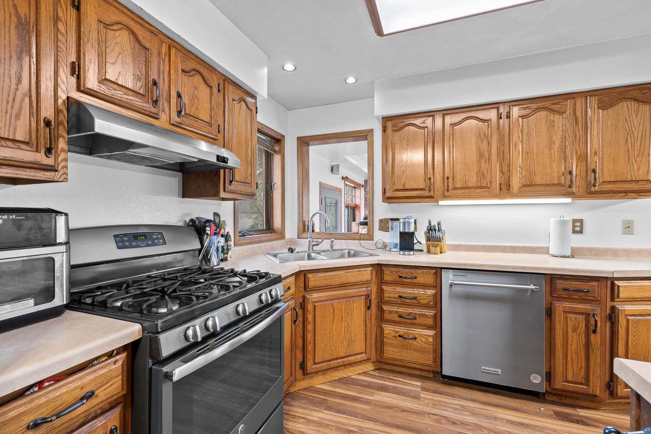 2151 W Breezewood Court, Plover, WI 54467