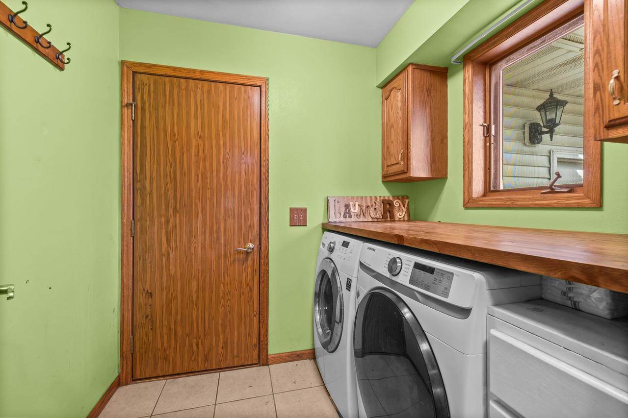 2151 W Breezewood Court, Plover, WI 54467