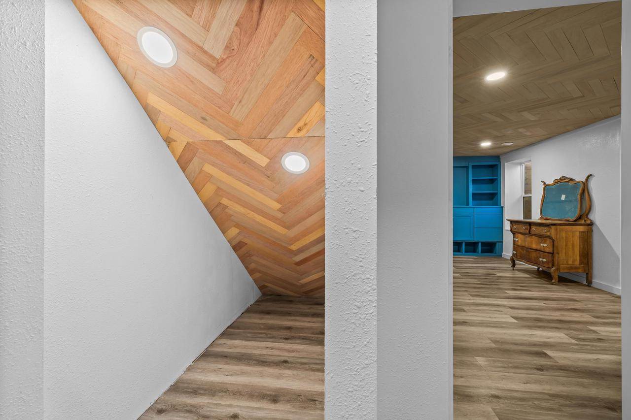 2151 W Breezewood Court, Plover, WI 54467