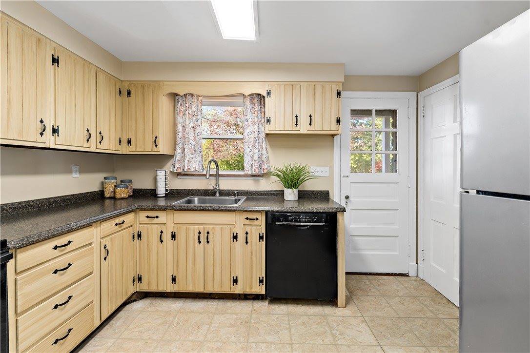 412 Winfield Street, Bridgeville, PA 15017