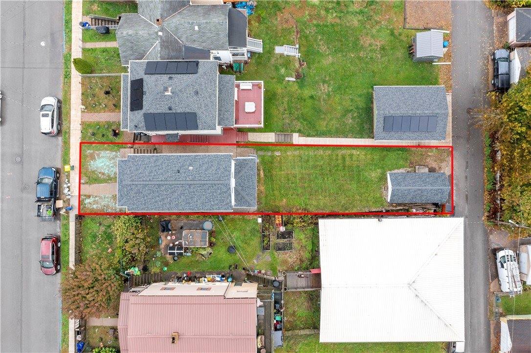 735 6th Ave, Coraopolis, PA 15108