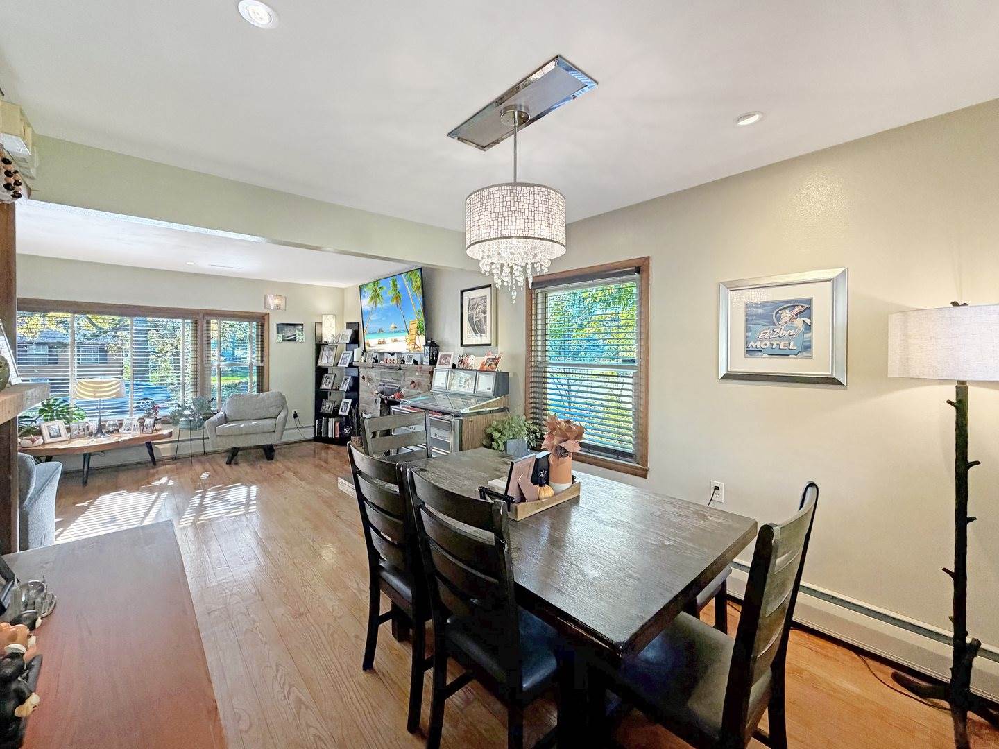 1224 West Violet Street, Freeport, IL 61032