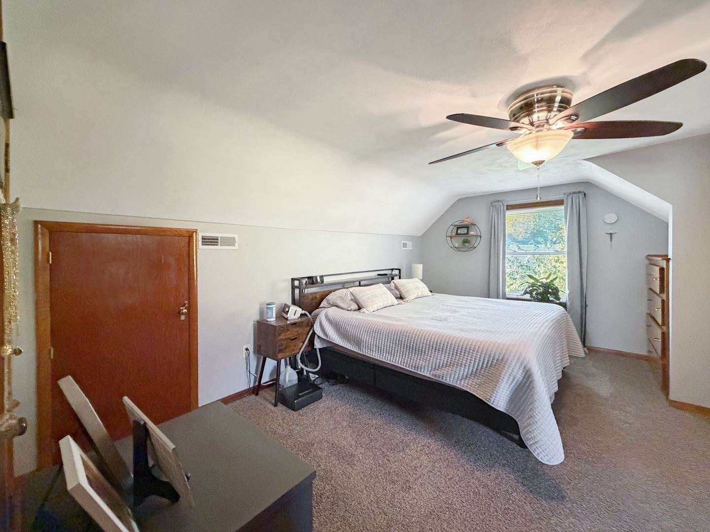 1224 West Violet Street, Freeport, IL 61032