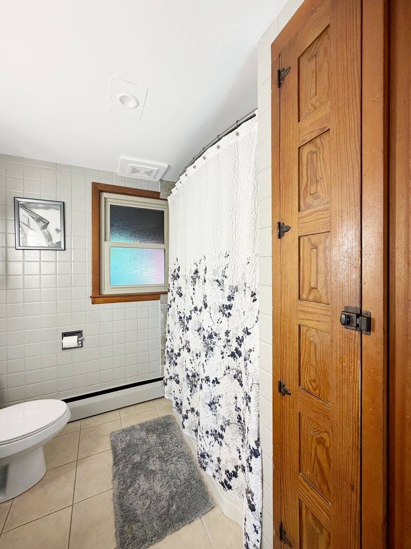 1224 West Violet Street, Freeport, IL 61032