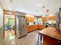 1224 West Violet Street, Freeport, IL 61032