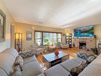 1224 West Violet Street, Freeport, IL 61032