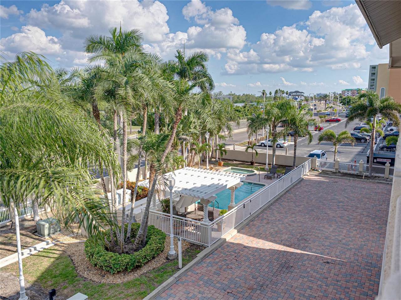 18700 Gulf Boulevard, #5, Indian Shores, FL 33785