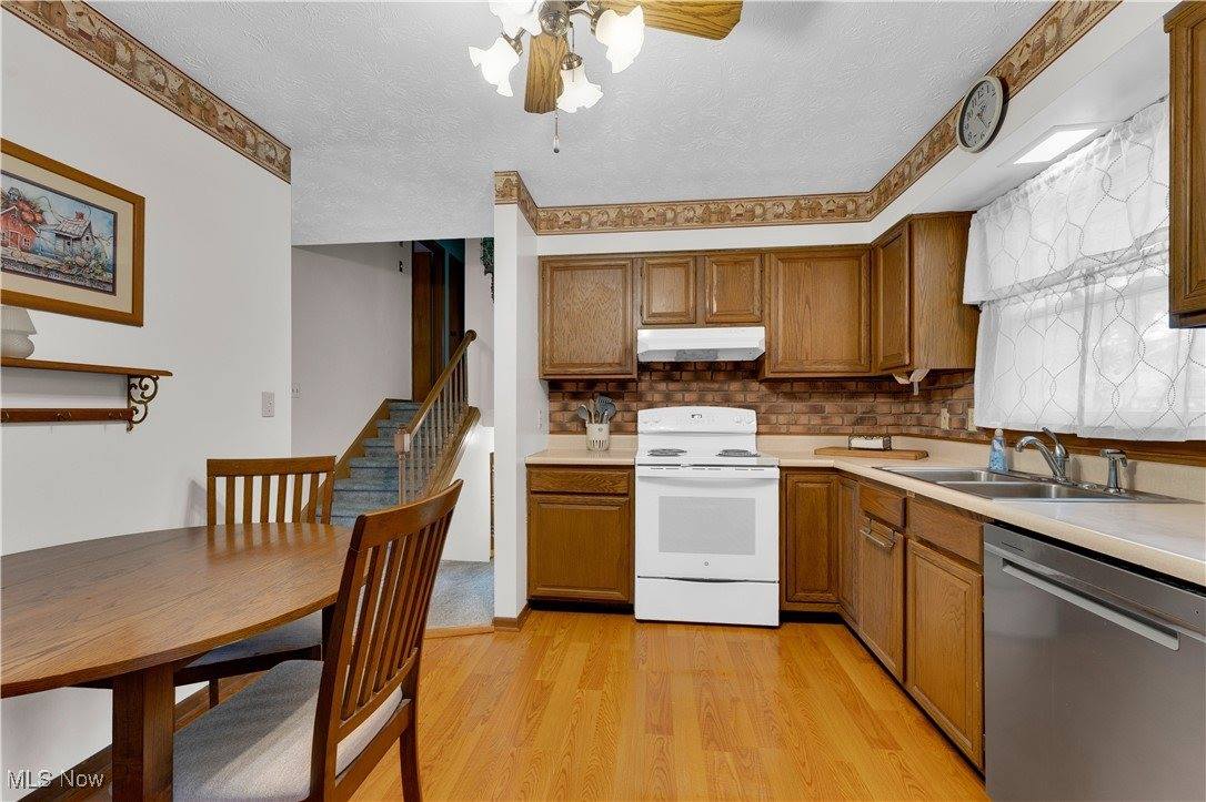 6768 Colleen Drive, Youngstown, OH 44512