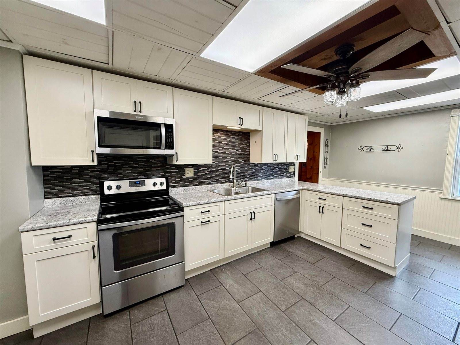 25 Summer Street, Gardiner, ME 04345