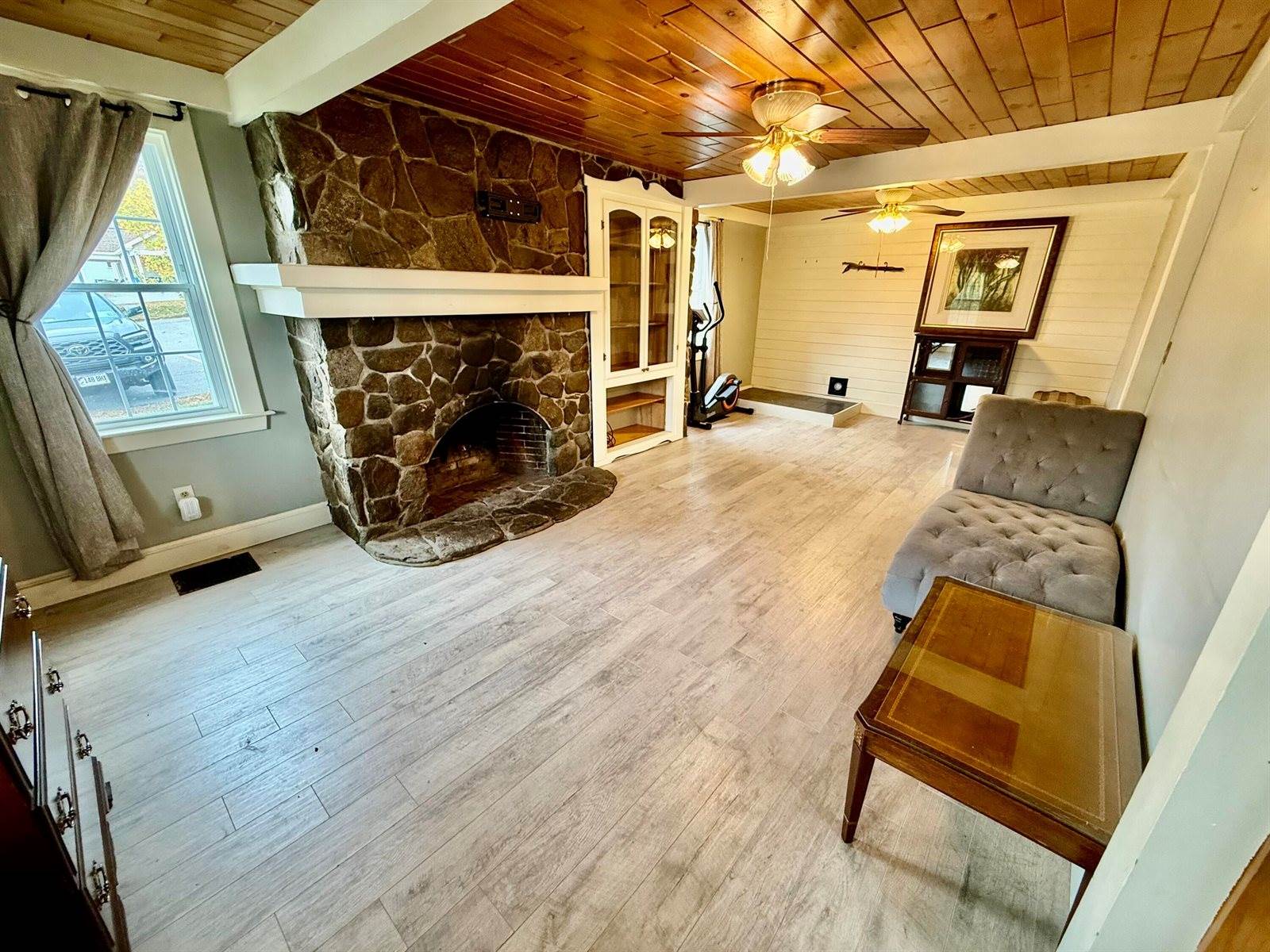 25 Summer Street, Gardiner, ME 04345