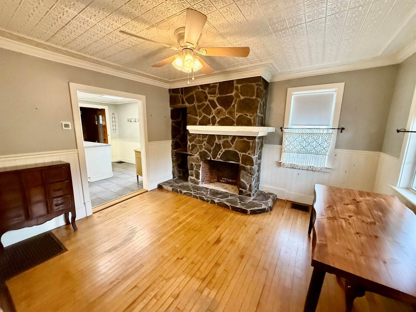 25 Summer Street, Gardiner, ME 04345