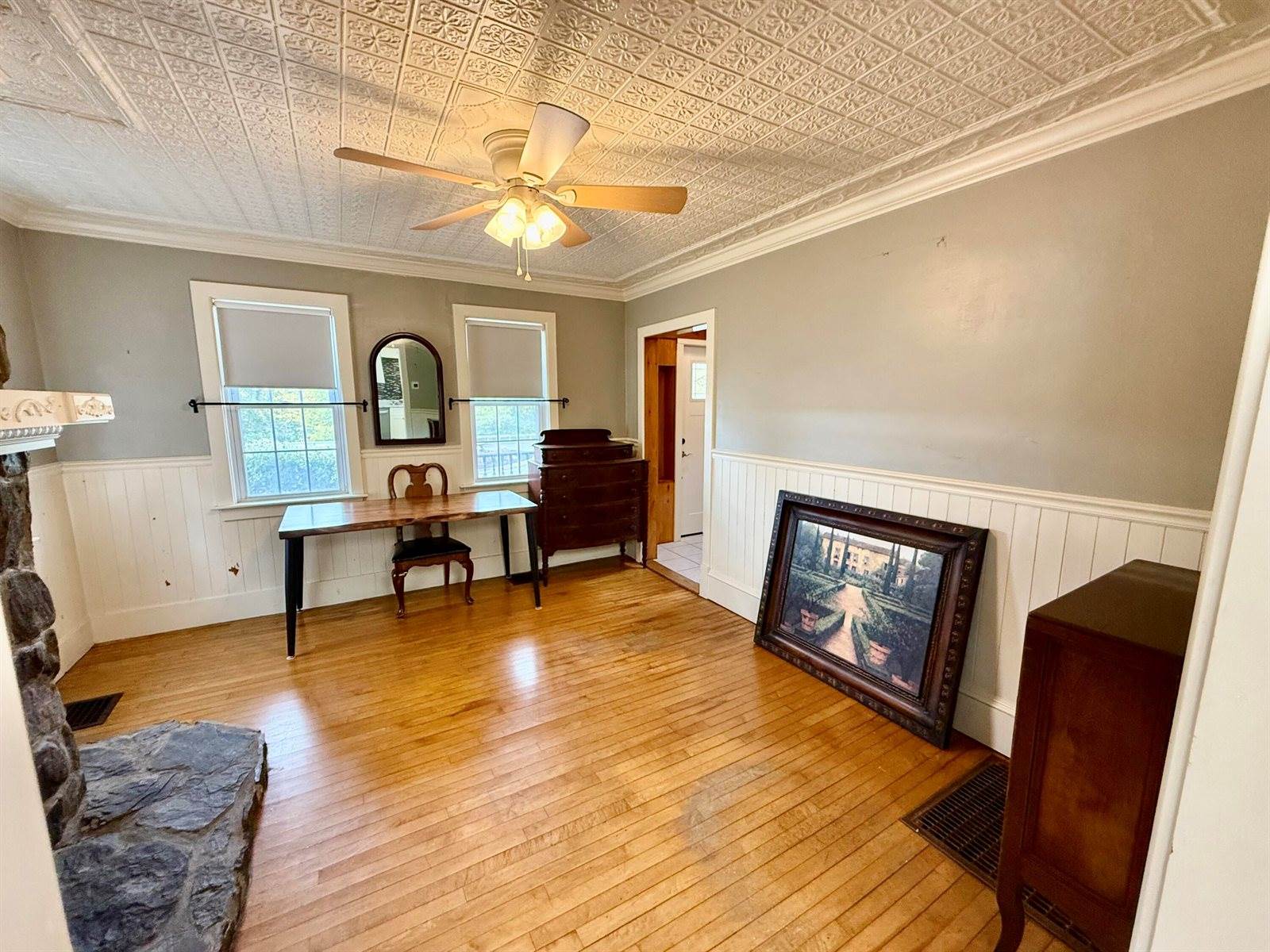 25 Summer Street, Gardiner, ME 04345