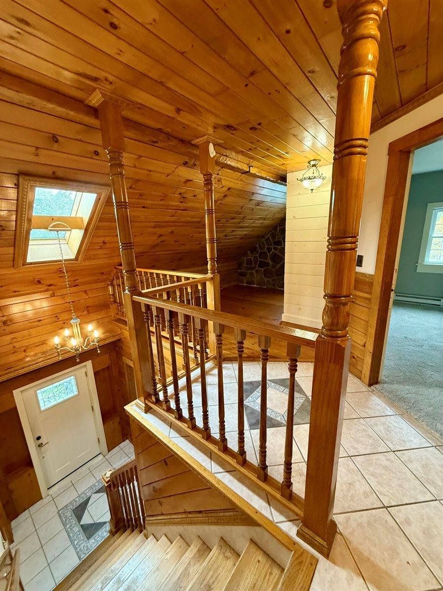 25 Summer Street, Gardiner, ME 04345