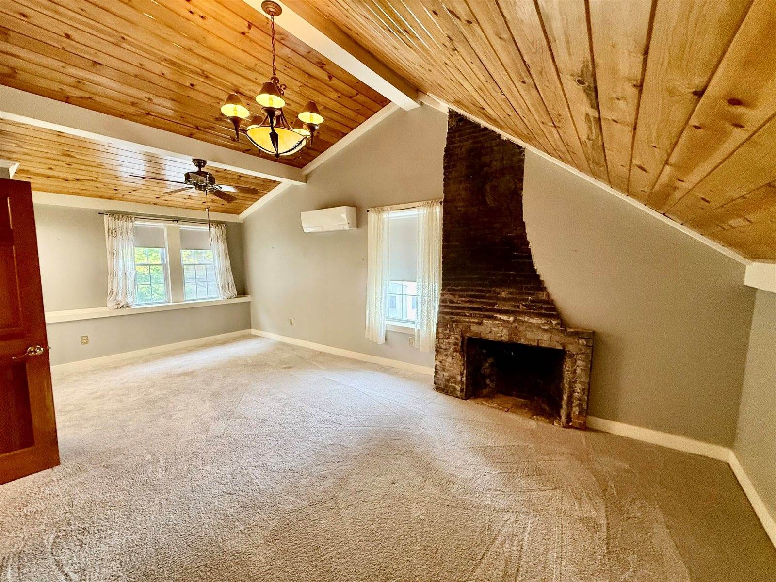 25 Summer Street, Gardiner, ME 04345