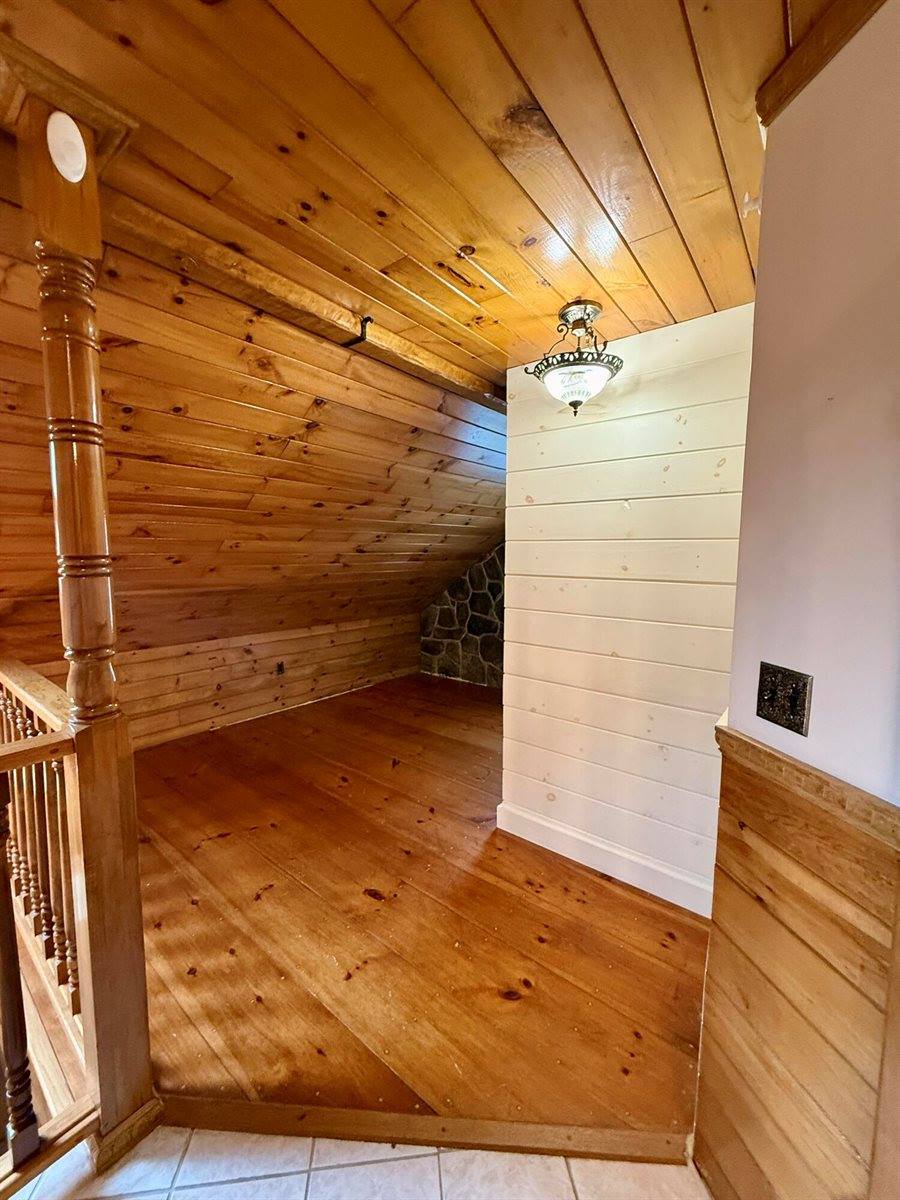 25 Summer Street, Gardiner, ME 04345