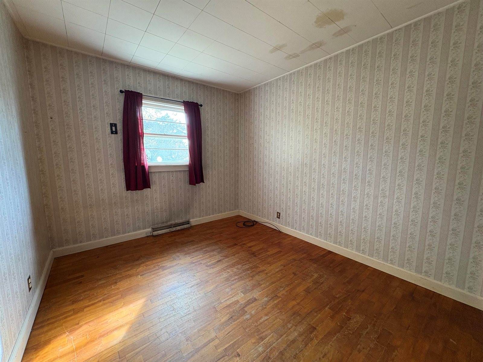 2666 Lee Road, Lee, ME 04455