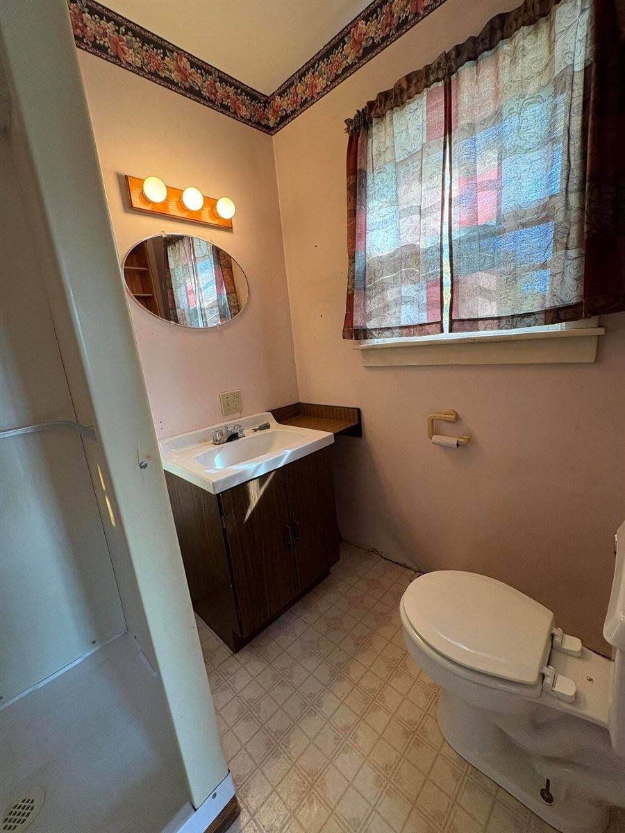 2666 Lee Road, Lee, ME 04455