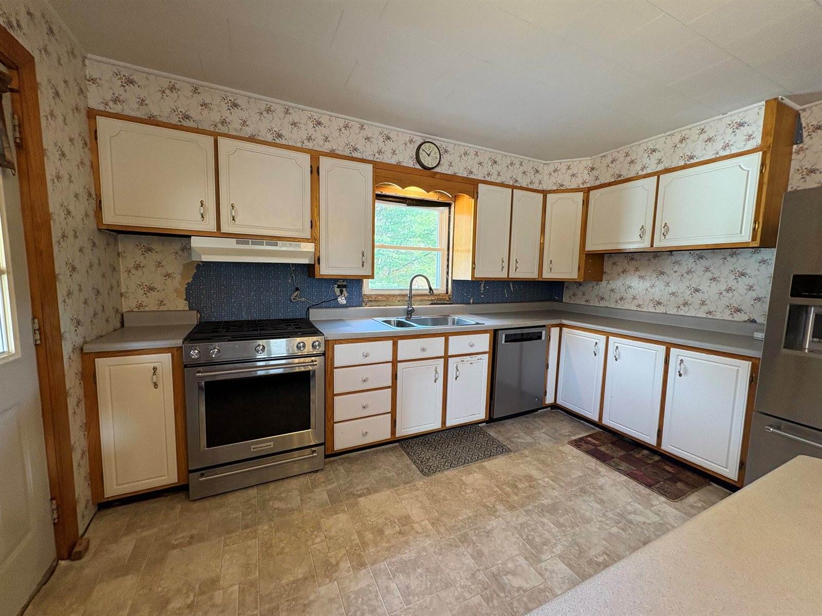 2666 Lee Road, Lee, ME 04455