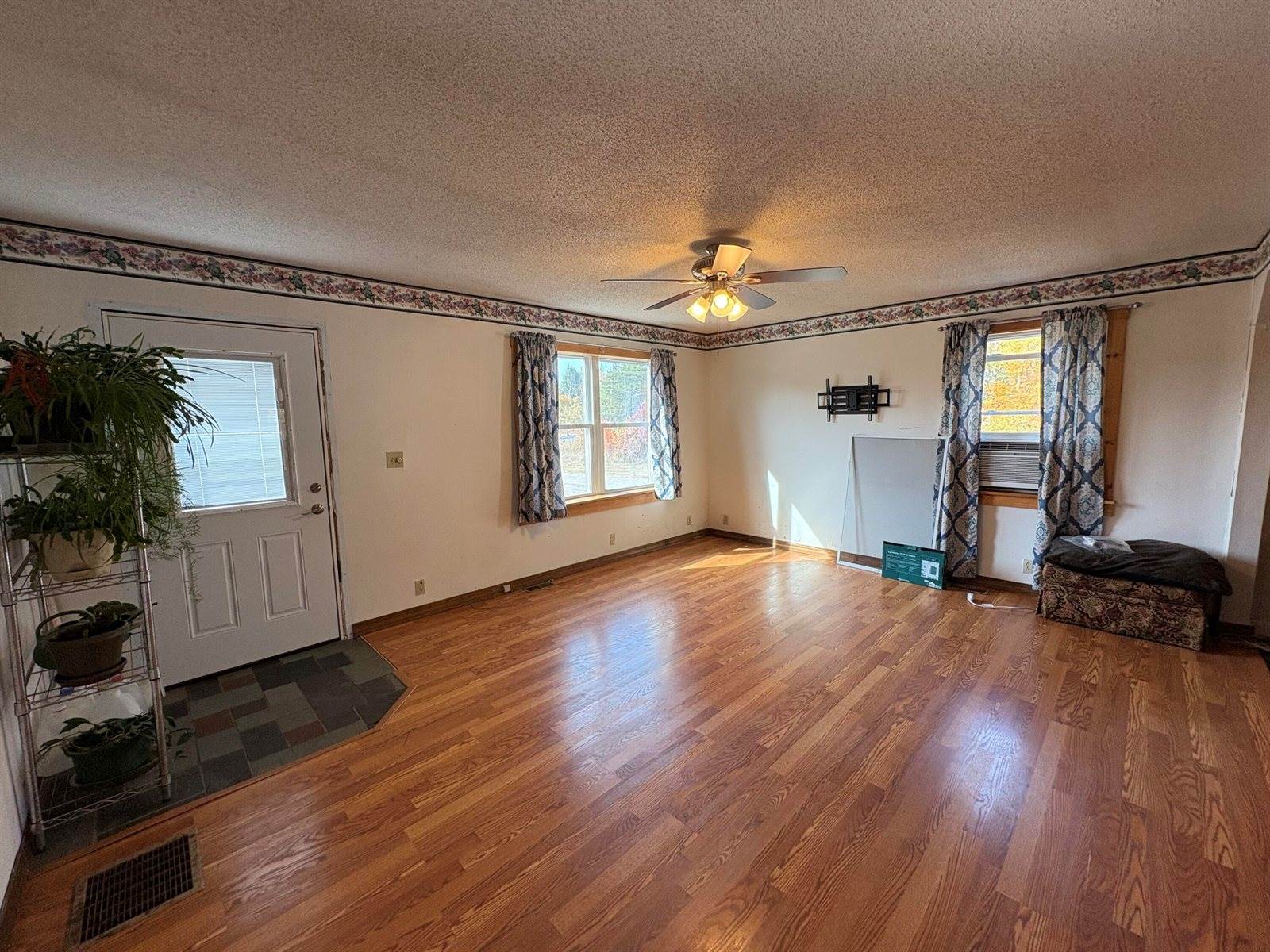 2666 Lee Road, Lee, ME 04455