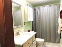 21 Airport Road, Norridgewock, ME 04957