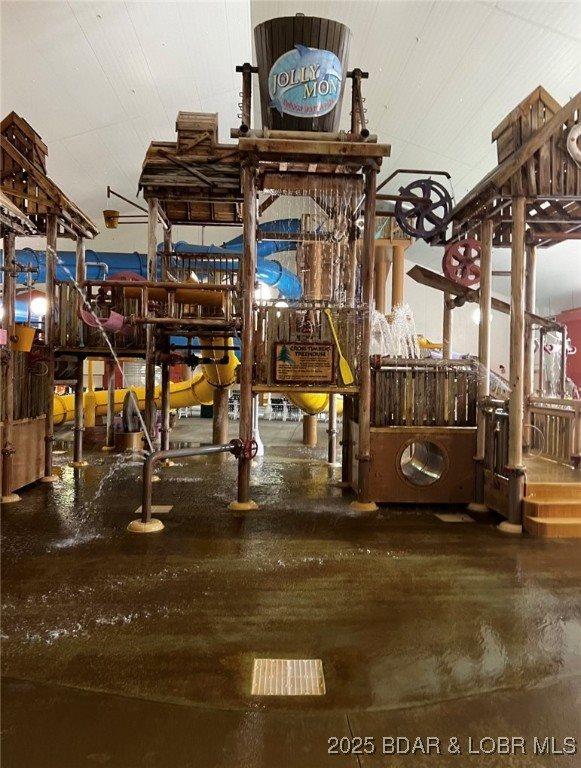 161 Lubbers Quarters, Osage Beach, MO 65065